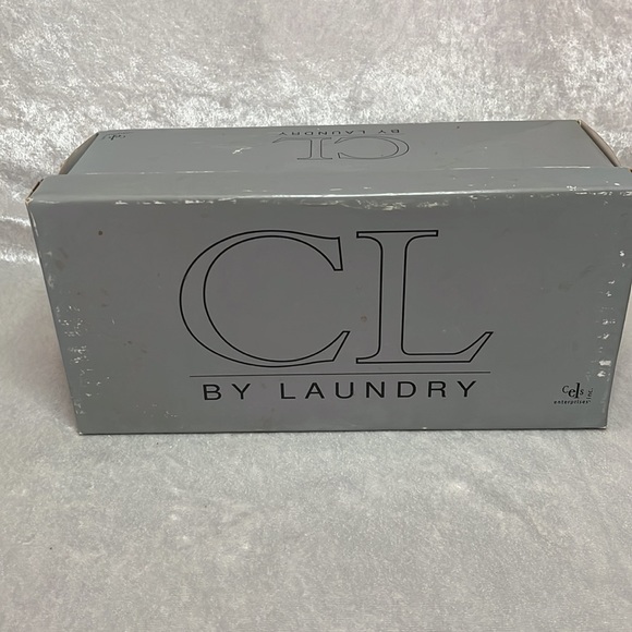 Chinese Laundry Wedge Sandals - Picture 6 of 6